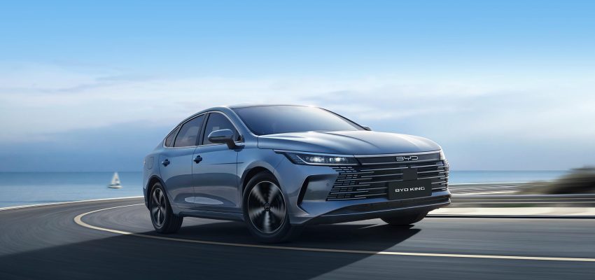 Comparativa BYD King DM-i vs Toyota Prius híbrido enchufable en México